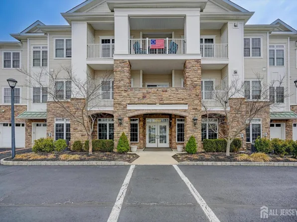 1322 Falston Cir, Old Bridge, NJ 08857