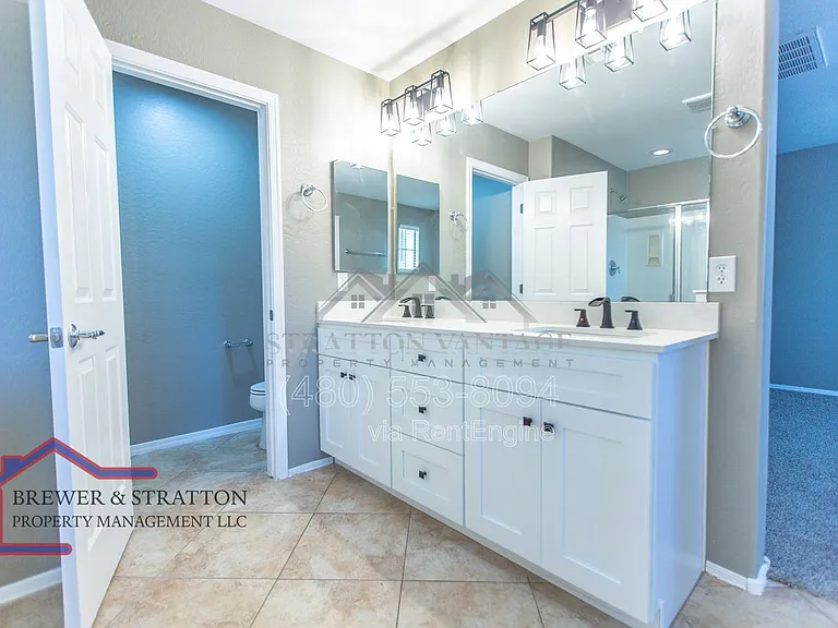 5816 W Gwen St — Photo 31