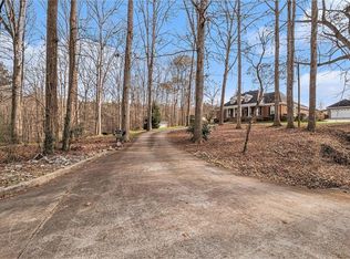 608 Sugar Valley Trl SE, Conyers, GA 30094
