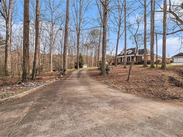 608 Sugar Valley Trl SE, Conyers, GA 30094