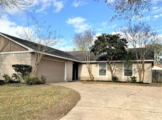 17115 Coopers Draw Ln, Friendswood, TX 77546