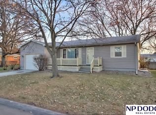 944 N Howard St, Fremont, NE 68025