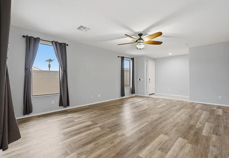 851 S Fern Ct — Photo 3