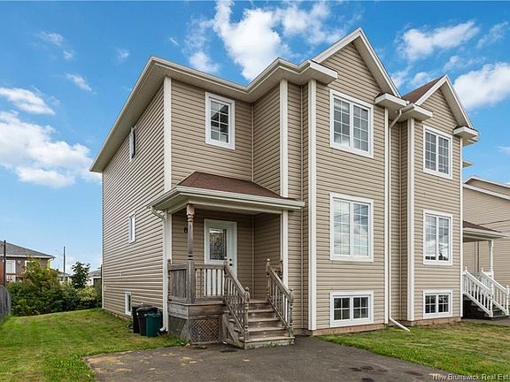 2nd image of 82 Harmony Dr