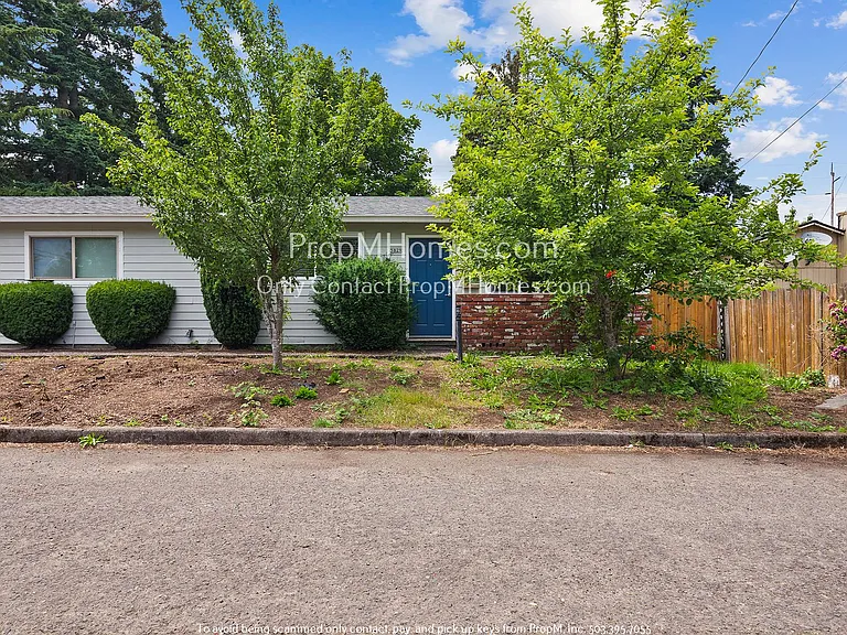5829 SE 80th Ct — Photo 2