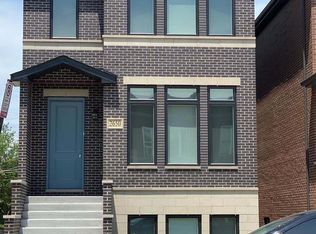2650 S Hillock Ave, Chicago, IL 60608