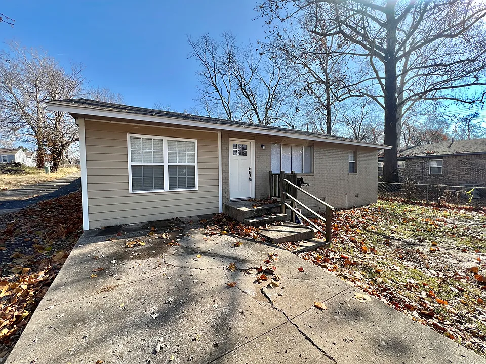 1004 Trimble Ave