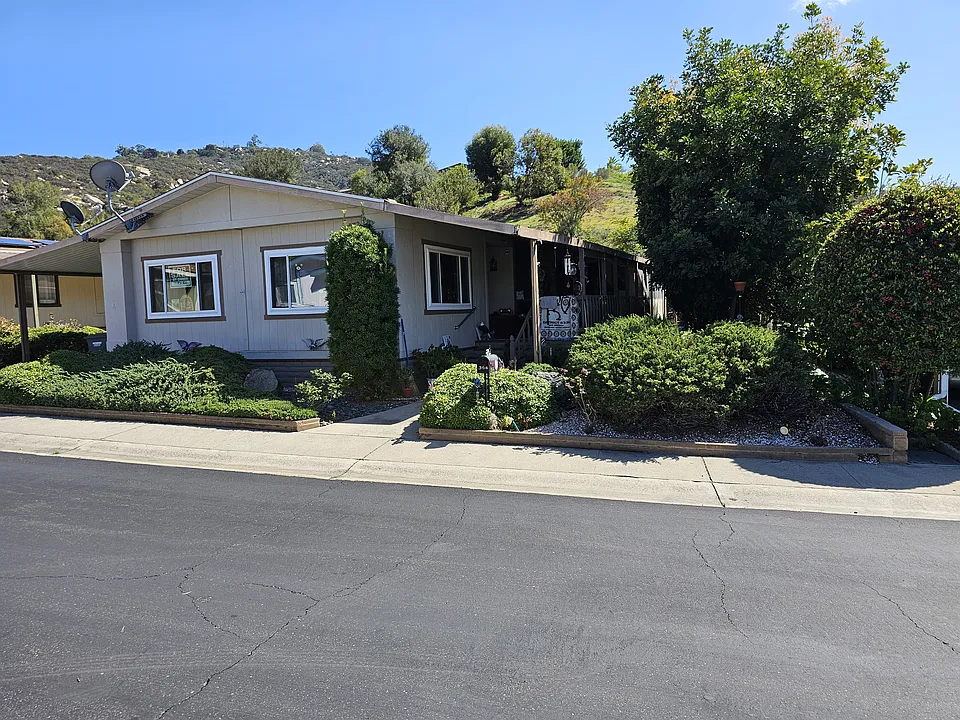 8795 Lawrence Welk Dr #364