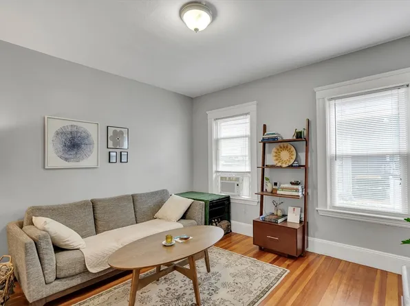 6 Mortimer Pl, Somerville, MA 02145