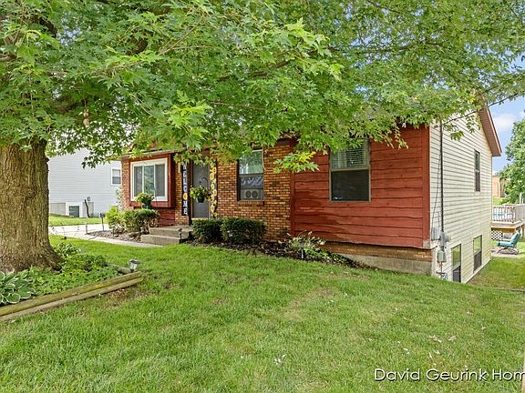 3rd image of 2981 Wallace Ave SW
