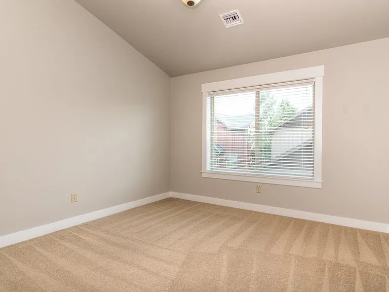 61473 Linton Loop — Photo 33