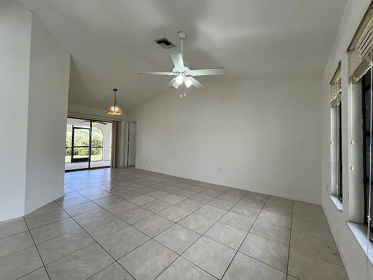 26416 Deep Creek Blvd — Photo 4