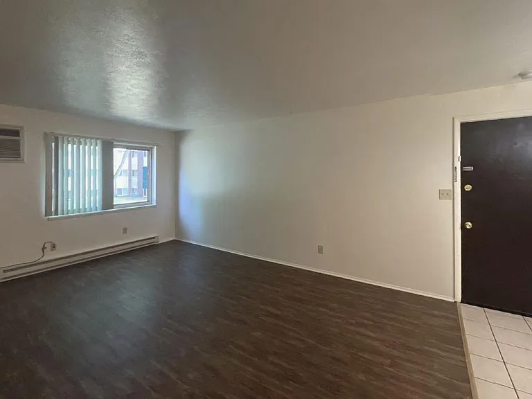 2 Bed 1 Bath Living Room