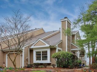 69 N Edgewood Rd, Bedminster, NJ 07921