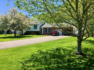 6288 Locomotive Ln, Cicero, NY 13039