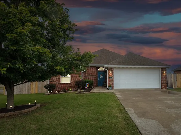 4506 Cory St, Springdale, AR 72762