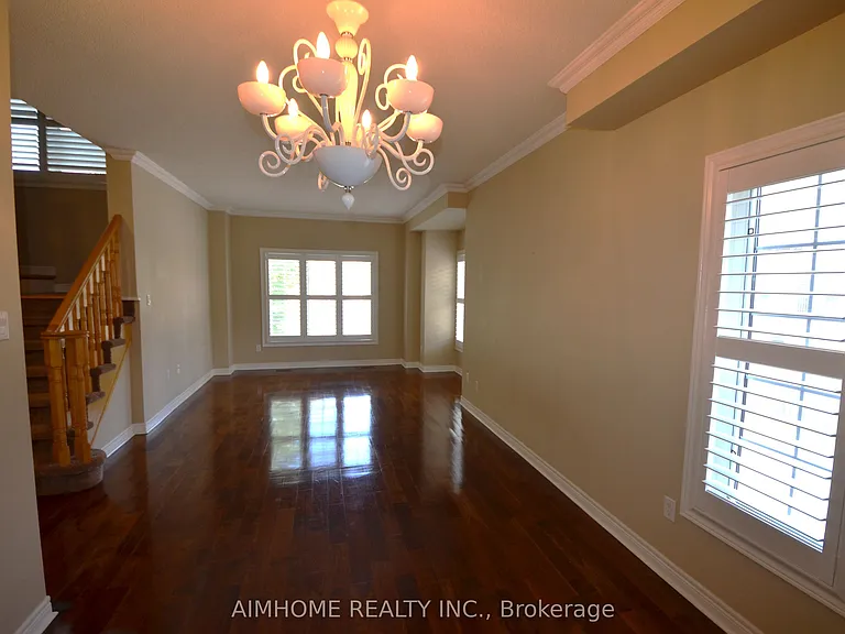 10719 Bathurst St #7 — Photo 5
