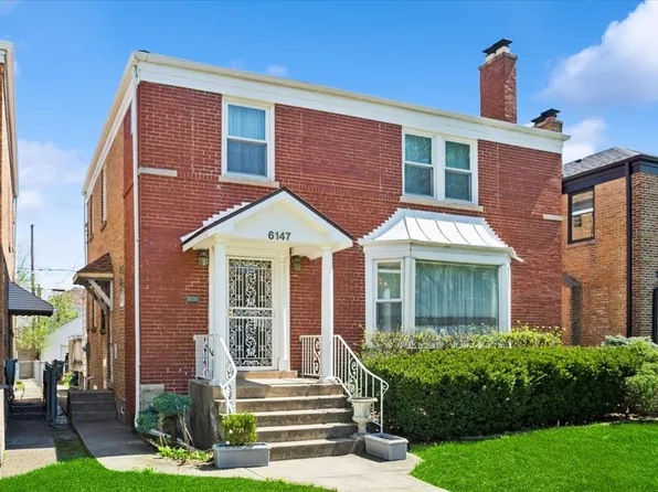 6147 N Central Park Ave, Chicago, IL 60659