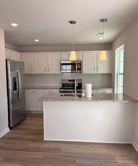147 Carr Ln — Photo 6