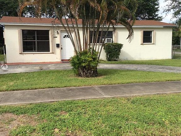 2nd image of 1291 NE 207th St #0