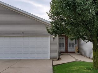 103 Christian Louis Ct, Bloomington, IL 61701