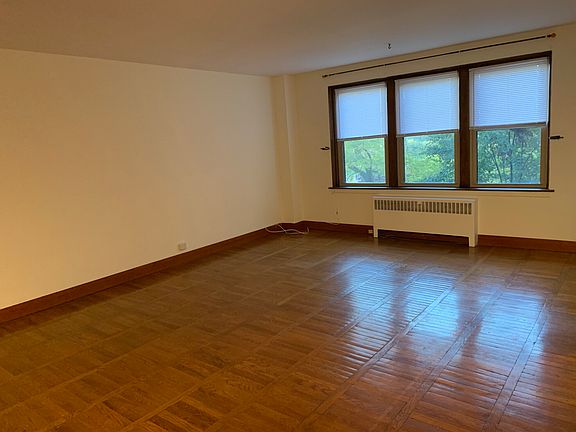 3rd image of 4900 N Marine Dr APT 611