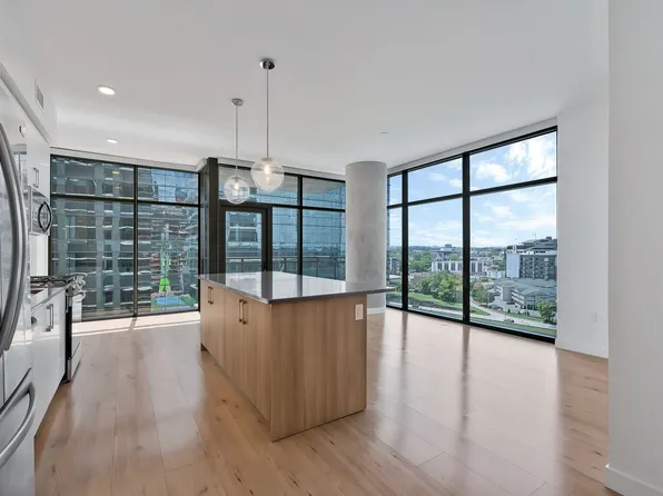 1212 Demonbreun St, Nashville, TN