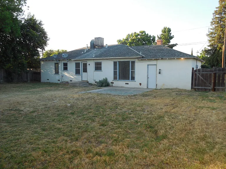456 Drakeley Ave — Photo 20