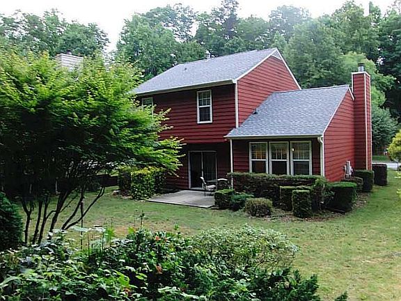 2nd image of 2300 Glynmoore Dr