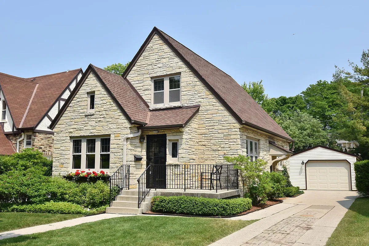 Charming WFB Tudor - 5352 N Kent Ave