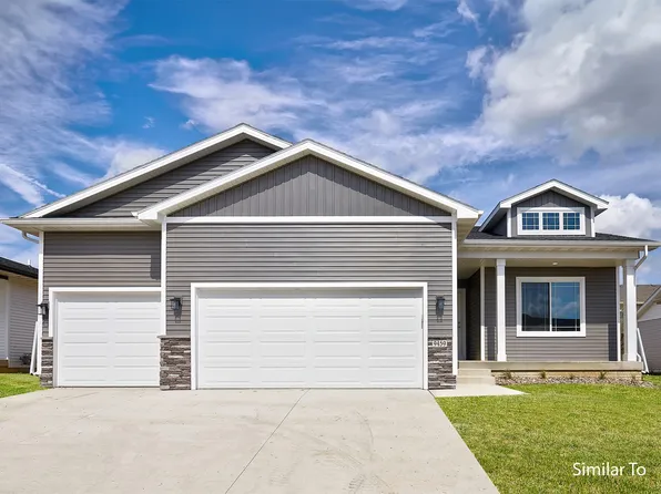 9616 Thorton Dr, Johnston, IA 50131