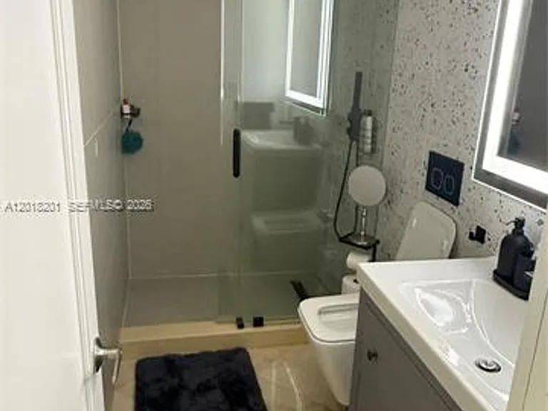 5750 Collins Ave #9K — Photo 7