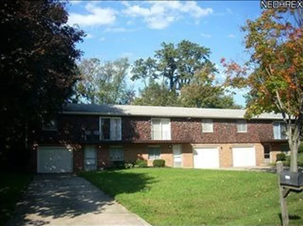 3426-3434 Raber Ter, Uniontown, OH 44685