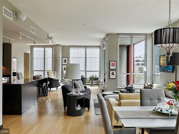 2nd image of 901 2nd St S #307