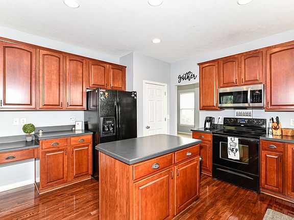 4th image of 3073 Cherub Ct