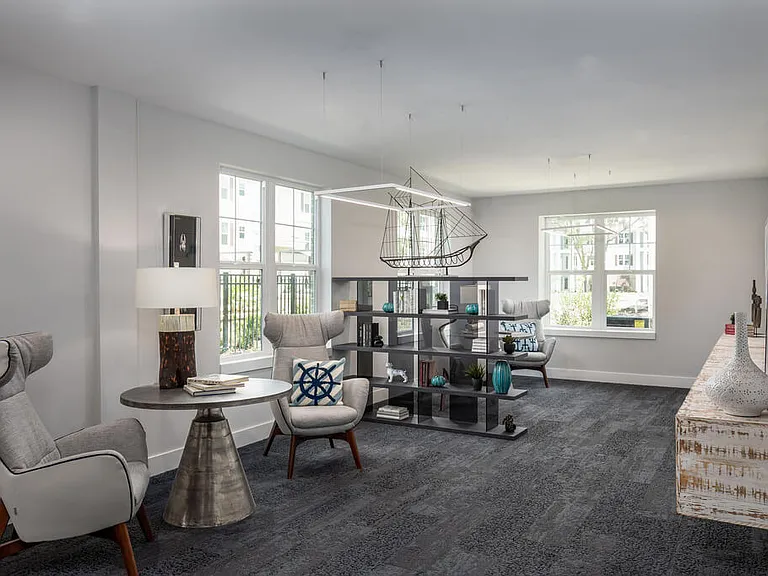 Legacy Mount Pleasant Apartments — Photo 3