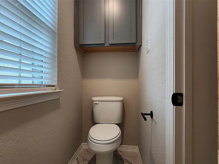 8009 Scanlan Trl — Photo 15