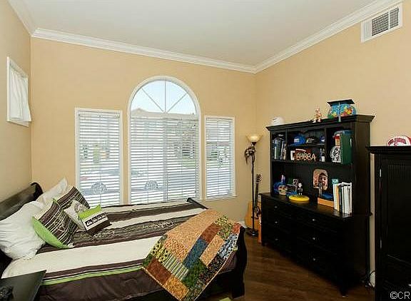 3rd image of 15869 Madelyn Ct