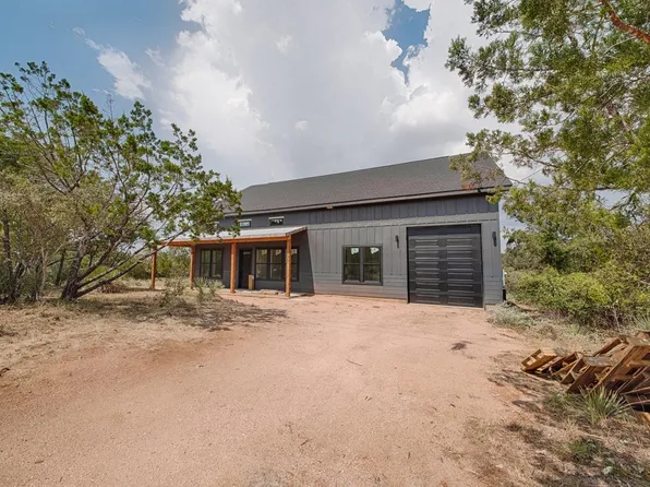 126 W Briarway Drive, Granite Shoals, TX 78654