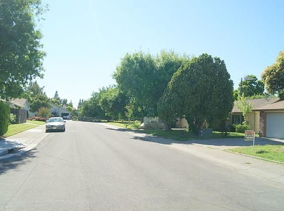 3rd image of 1181 Syracuse Way