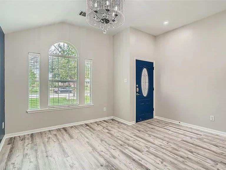 2920 Cajuiles Dr — Photo 6