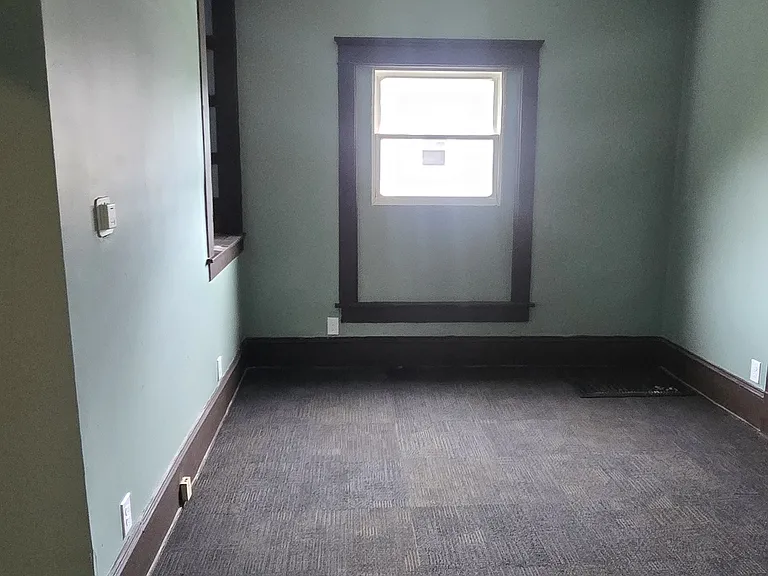 477 S Chestnut St #1 — Photo 1