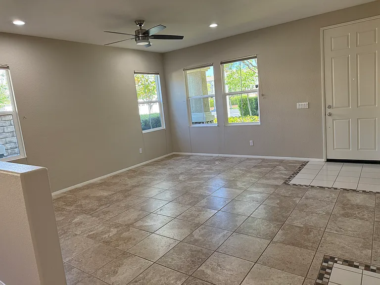 27350 Dearborn Dr — Photo 3
