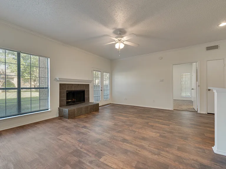 Creekview — Photo 12