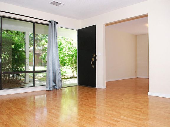 3rd image of 789 Stralla Ct