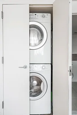 Sold by Compass | media 9