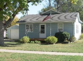 411 N 12th Ave, Marshalltown, IA 50158