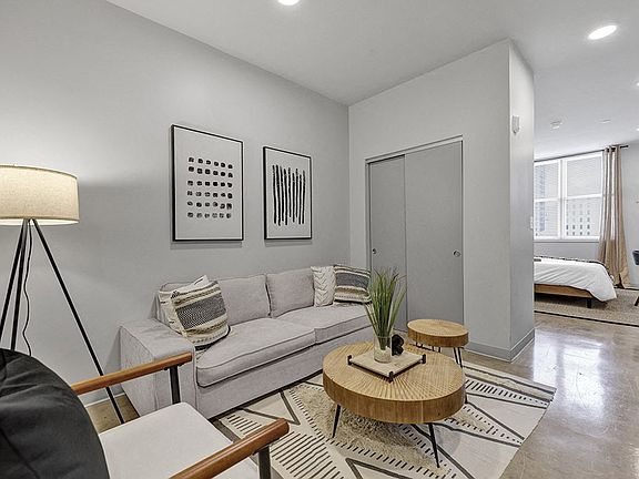 2nd image of 2225 3rd Ave N #543