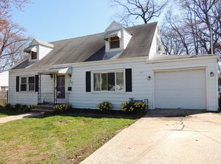10 Ann Ct APT 1, Hazlet, NJ 07730
