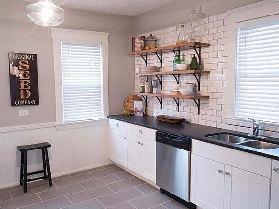 2nd image of 2205 W 32nd St #1